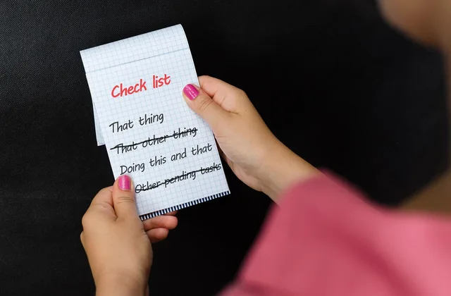 checklist, tasks, notepad, note, items, paper, priorities, organization, list, closeup, checklist, checklist, checklist, priorities, priorities, priorities, priorities, priorities. An ecommerce advertising checklist for campaign reviews