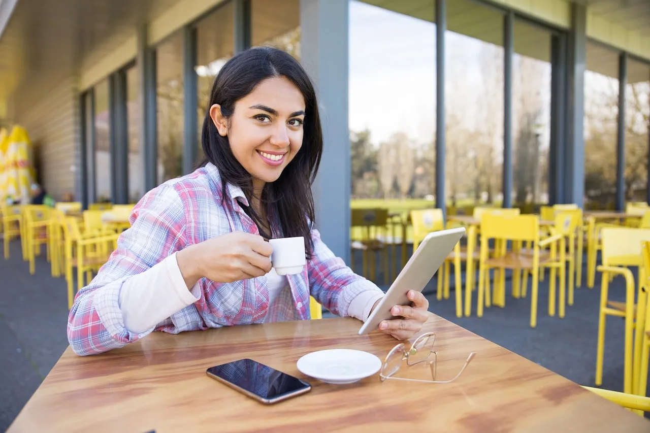 girl, ipad, tablet, education, woman, email, internet, computer, fashion, ipad, ipad, ipad, ipad, ipad, tablet, tablet. Ecommerce email marketing mistakes that erode trust